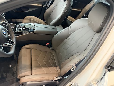 New 2027 BMW 530i xDrive w/ M Sport Package AWD/4WD image 12