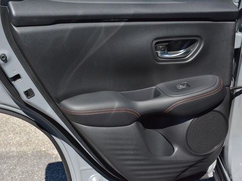 Used 2024 Honda HR-V Sport image 15