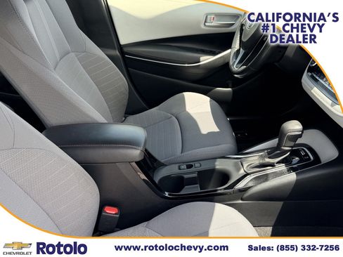 Used 2024 Toyota Corolla SE w/ SE Premium Package FWD image 8