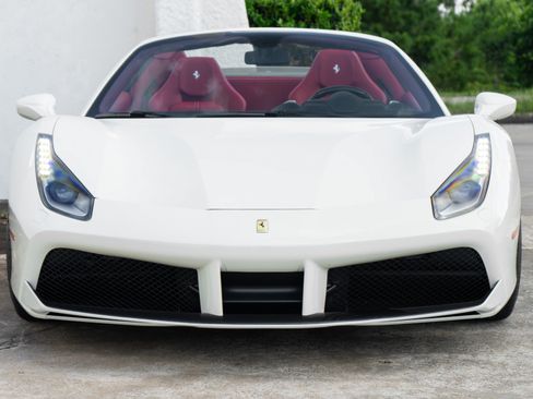 Used 2018 Ferrari 488 Spider RWD image 31