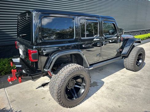 Used 2021 Jeep Wrangler Unlimited Rubicon image 9
