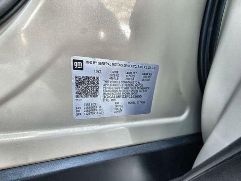 Used 2023 GMC Terrain SLE w/ Driver Convenience Package image 25