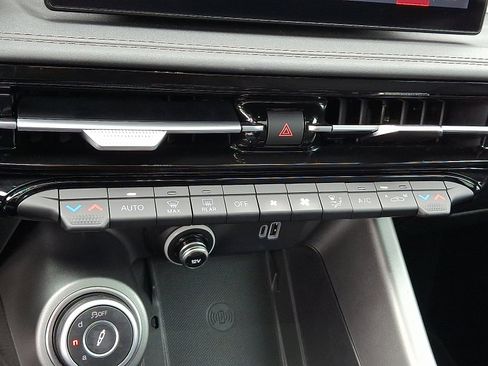 Used 2024 Alfa Romeo Tonale Veloce image 16