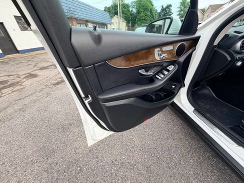 Used 2018 Mercedes-Benz GLC 300 image 54