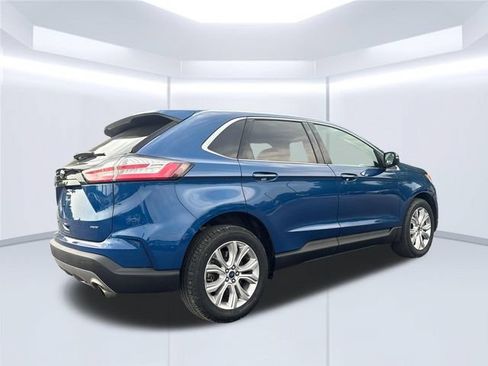 Used 2022 Ford Edge Titanium AWD/4WD image 11