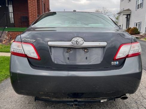 Used 2010 Toyota Camry Hybrid image 8
