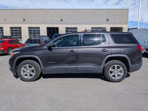 Used 2018 GMC Acadia SLE image 9