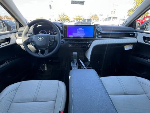New 2026 Toyota Camry XLE image 10