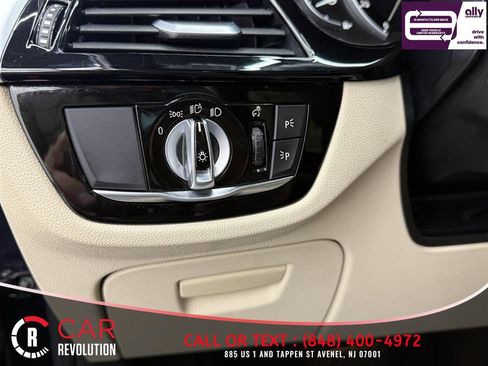 Used 2019 BMW 530i w/ Convenience Package RWD image 30