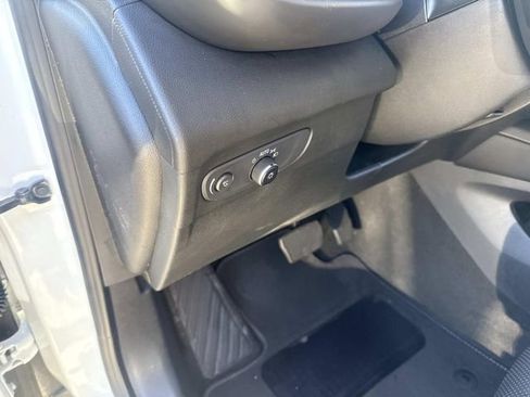 Used 2023 Buick Envision Essence image 20