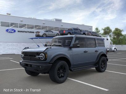 New 2025 Ford Bronco Outer Banks w/ Black Appearance Package