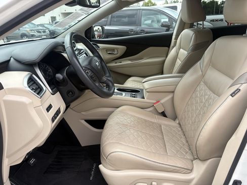 Used 2019 Nissan Murano Platinum w/ Cargo Package FWD image 10