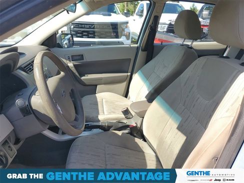 Used 2009 Ford Focus SE image 7