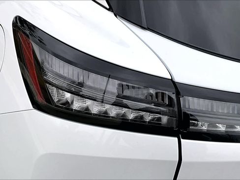 New 2026 Nissan Murano Platinum image 14