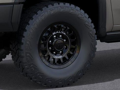 New 2026 GMC Sierra 2500 AT4X w/ AT4X AEV Edition AWD/4WD image 9