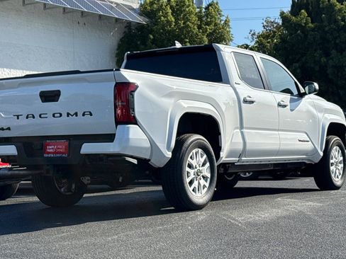 New 2025 Toyota Tacoma SR5 image 3