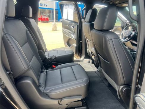 Used 2026 Chevrolet Traverse LT w/ Driver Confidence Package AWD/4WD image 13