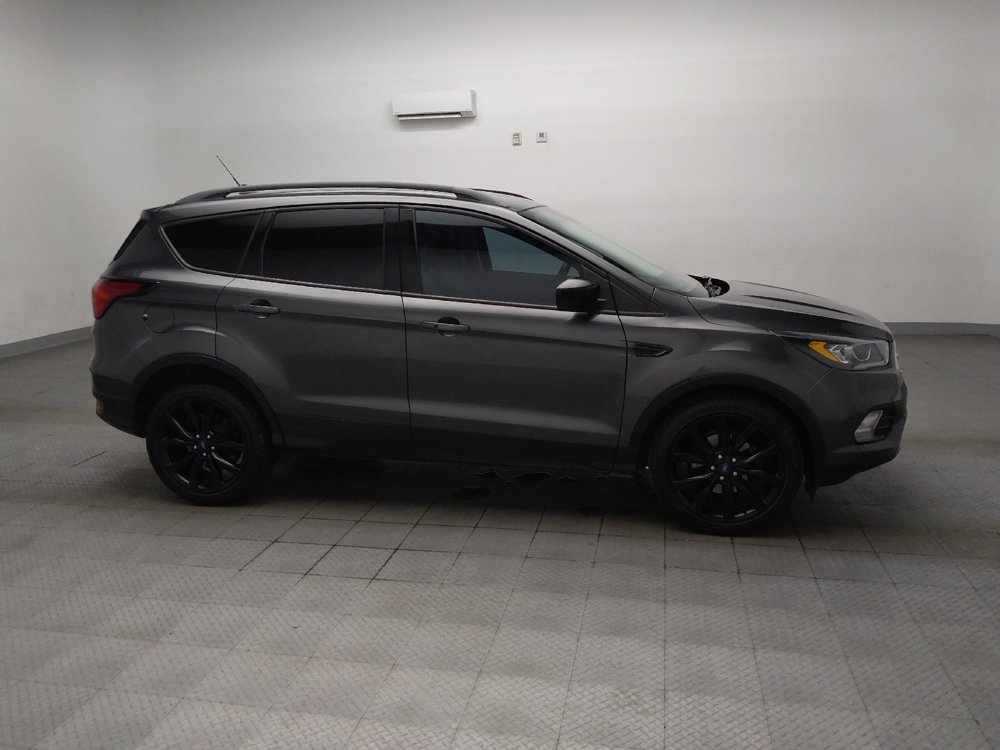 Used 2019 Ford Escape SE FWD image 11