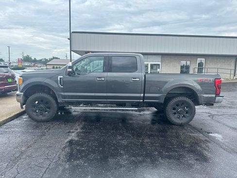 Used 2017 Ford F350 Lariat AWD/4WD image 2