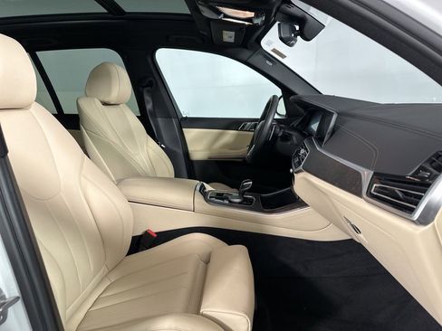 Certified 2022 BMW X5 xDrive40i w/ Premium Package AWD/4WD image 33