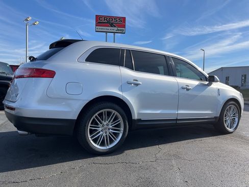 Used 2019 Lincoln MKT AWD image 44
