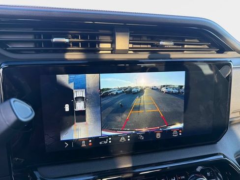 New 2026 GMC Sierra 2500 AT4 w/ AT4 Premium Plus Package AWD/4WD image 24