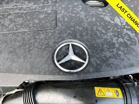 Used 2022 Mercedes-Benz GLE 350 4MATIC w/ Premium Package image 34