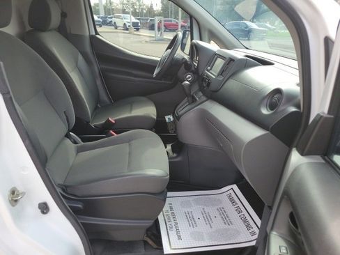 Used 2020 Nissan NV200 S image 16
