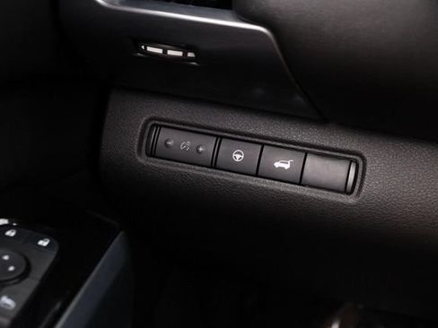 Certified 2025 Nissan Pathfinder SL AWD/4WD image 22