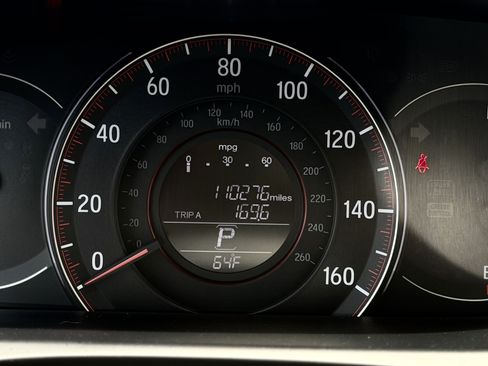 Used 2017 Honda Accord Sport image 29