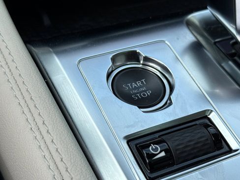 Used 2022 Jaguar F-PACE S AWD/4WD image 35