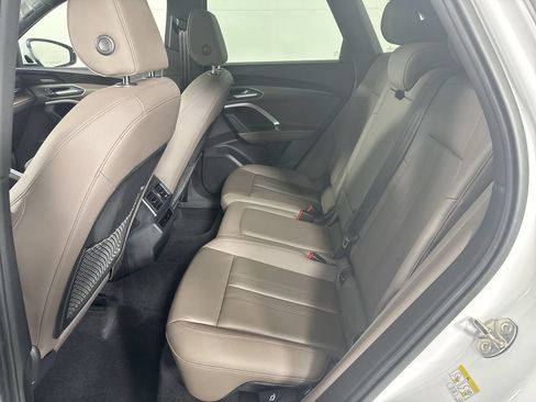 Used 2025 Audi Q5 Premium Plus w/ Premium Plus AWD/4WD image 29