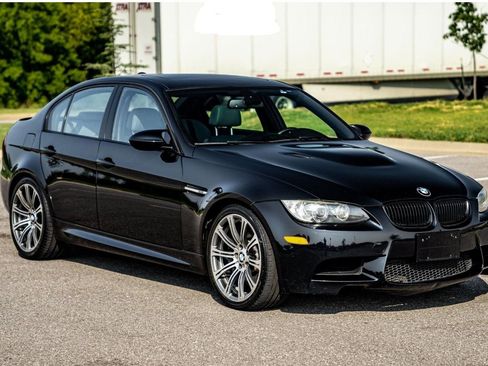 Used 2011 BMW M3 Sedan RWD image 3