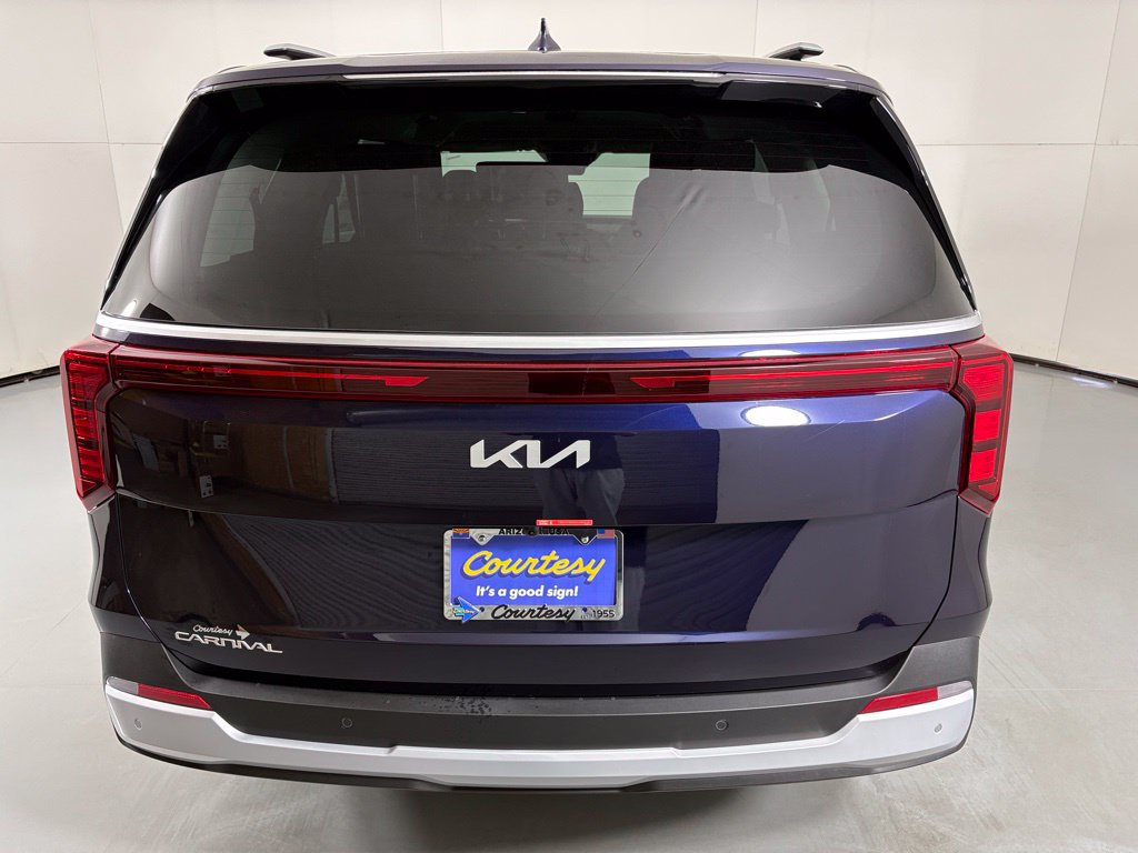 New 2026 Kia Carnival EX FWD image 7
