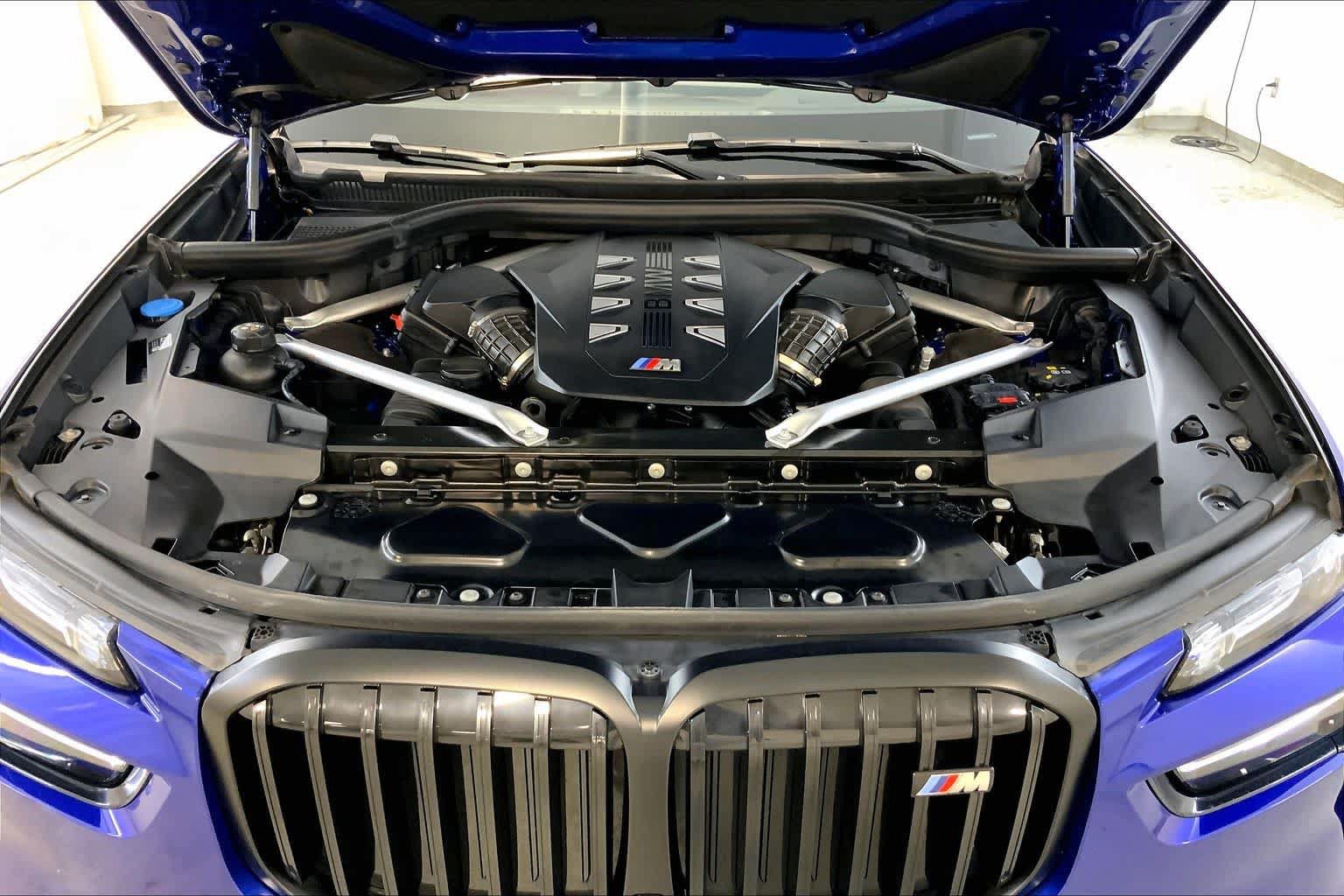 Used 2025 BMW X7 M60i AWD/4WD image 30