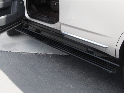 Used 2022 GMC Yukon Denali AWD/4WD image 31