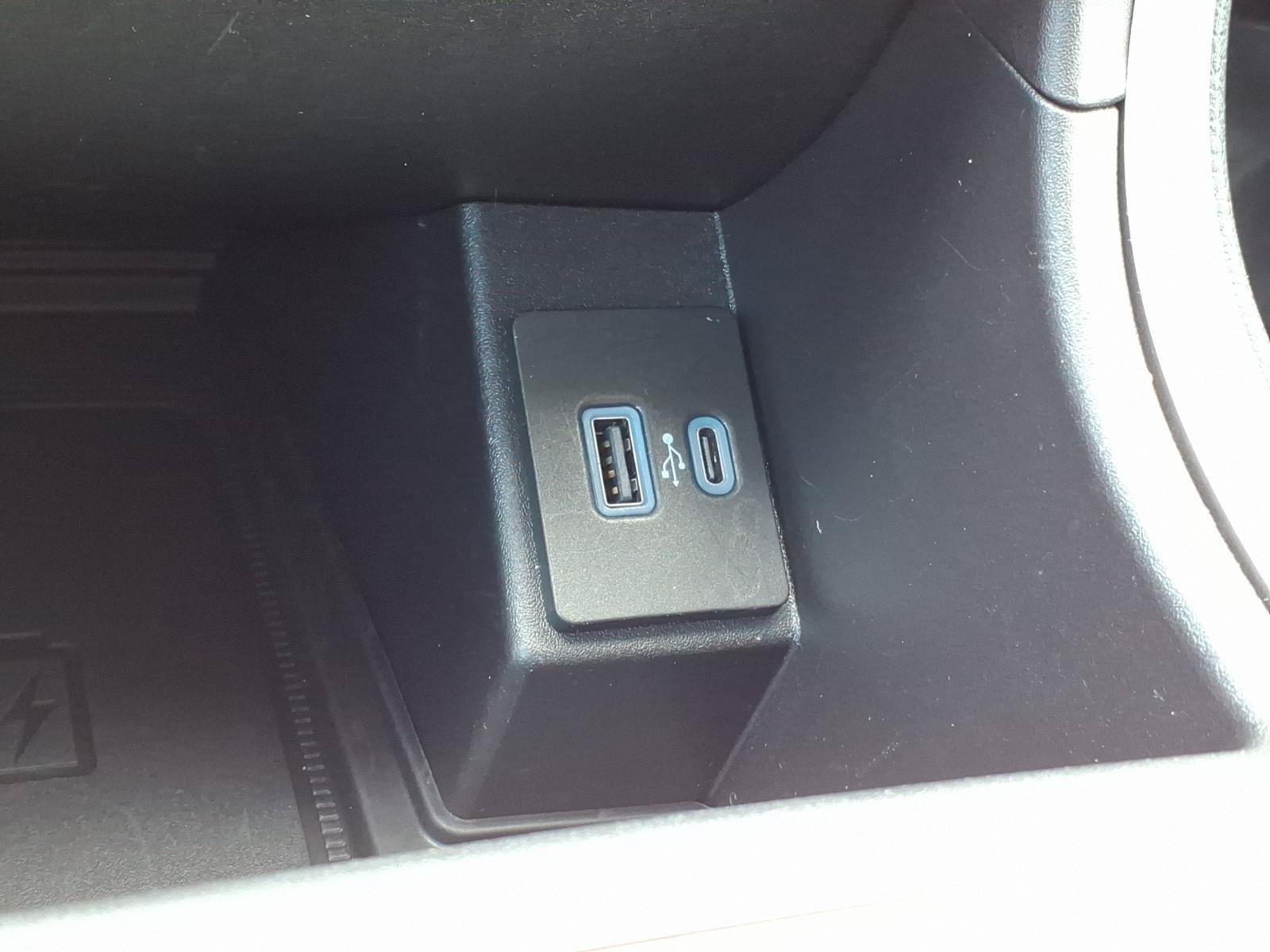 Used 2023 Ford Edge SEL w/ Convenience Package AWD/4WD image 19