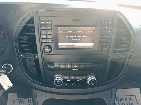 Used 2016 Mercedes-Benz Metris Passenger image 24