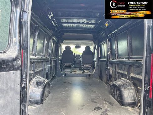 Used 2023 RAM ProMaster 2500 image 7