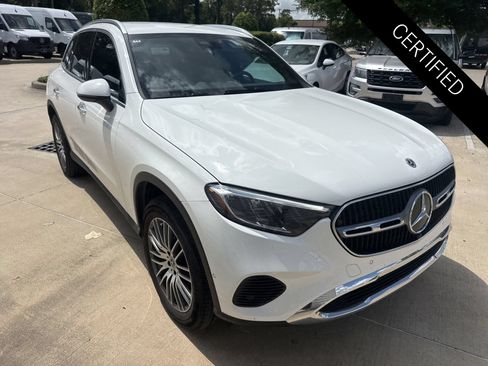 Used 2026 Mercedes-Benz GLC 300 image 2