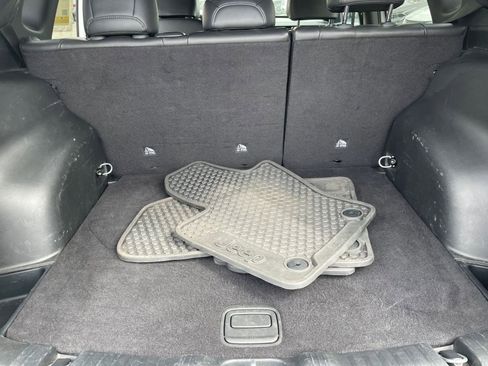 Used 2025 Jeep Compass Trailhawk image 30