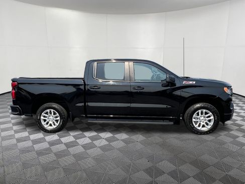 Used 2023 Chevrolet Silverado 1500 RST w/ Z71 Off-Road Package AWD/4WD image 7
