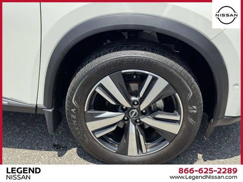 Certified 2023 Nissan Rogue SL w/ SL Premium Package AWD/4WD image 8