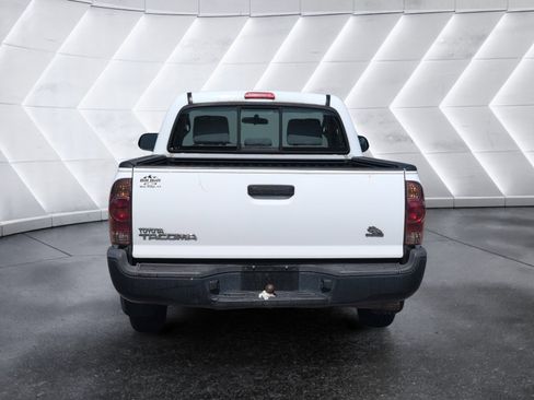 Used 2012 Toyota Tacoma 2WD Regular Cab image 4