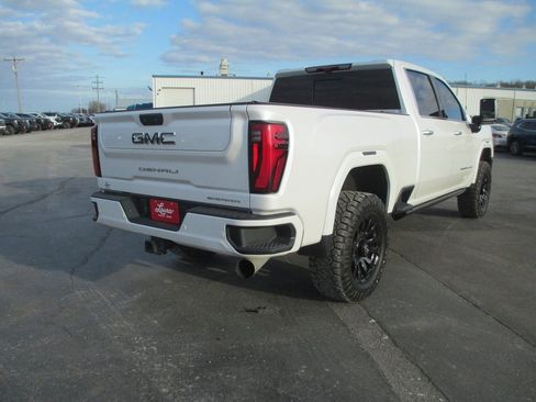 Certified 2025 GMC Sierra 2500 Denali Ultimate image 5