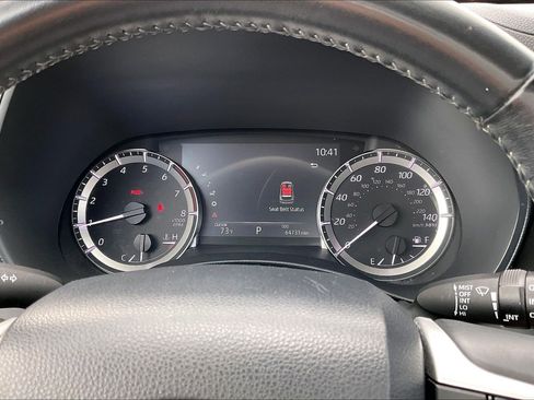 Used 2023 Toyota Highlander LE FWD image 13