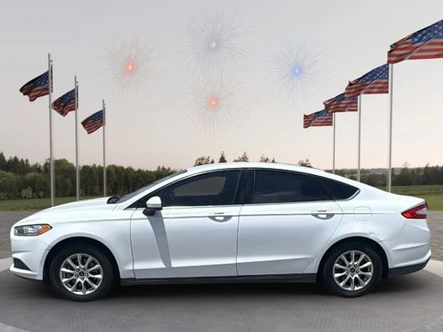 Used 2016 Ford Fusion S FWD image 4