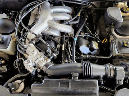 Used 2002 Lincoln LS image 36