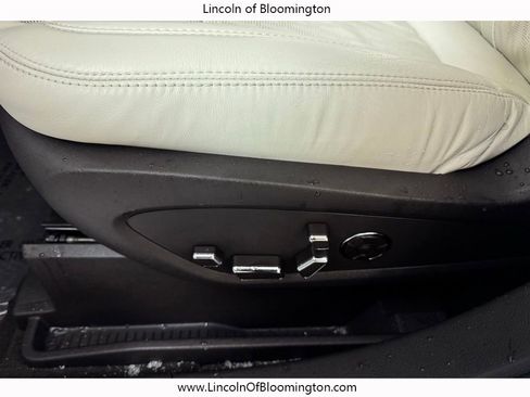 Certified 2021 Lincoln Nautilus Black Label image 23