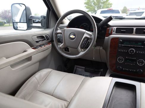 Used 2014 Chevrolet Silverado 3500 LTZ w/ LTZ Plus Package AWD/4WD image 20
